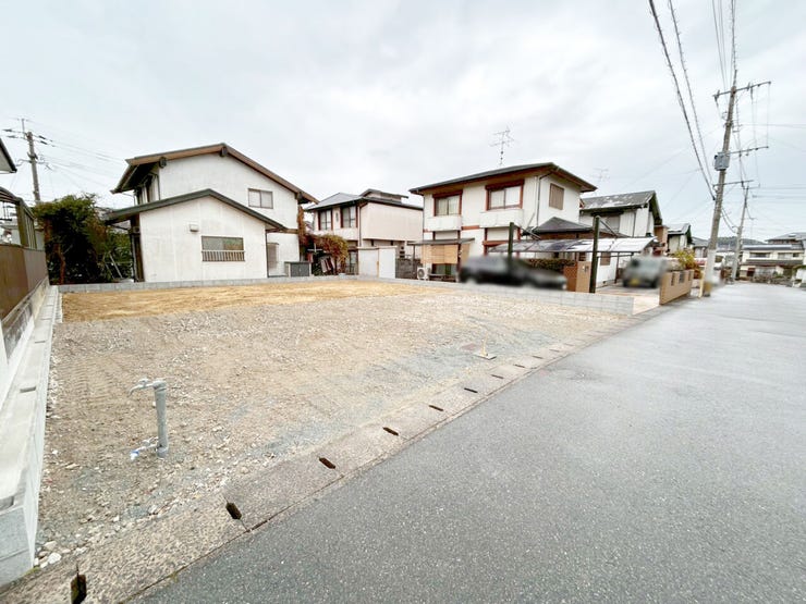 ◆小倉南区石田南1丁目1期新築戸建て◆駐車場並列4台◆小学校徒歩約8分◆LDK約20帖◆WIC