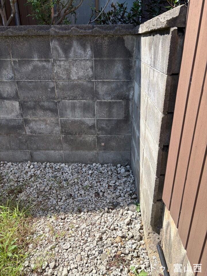 敷地奥側の様子