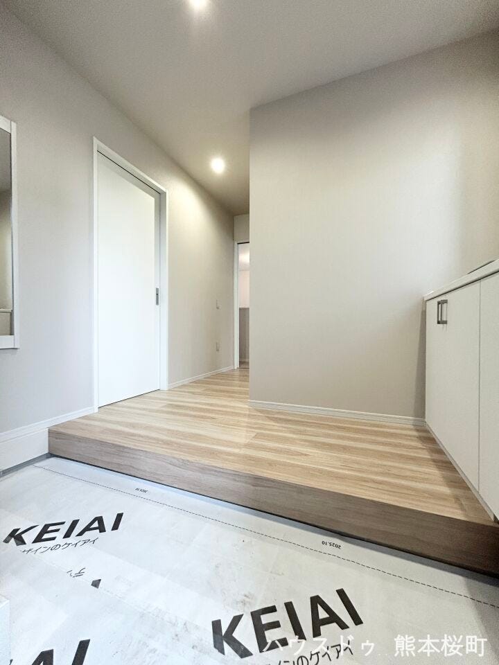 ■「しまう」が叶える美しい玄関■大容量のシューズボックスがあることでいつも整理された、気持ちの良い「家の顔」を保てます。