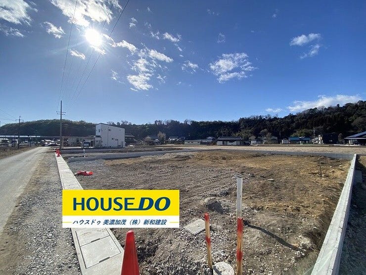 【外観】
完成前でも物件は売れていきます。検討していた物件が売れてしまい後悔することのないよう、ハウスドゥ美濃加茂はお客様にとって最善のご提案をいたします♪
