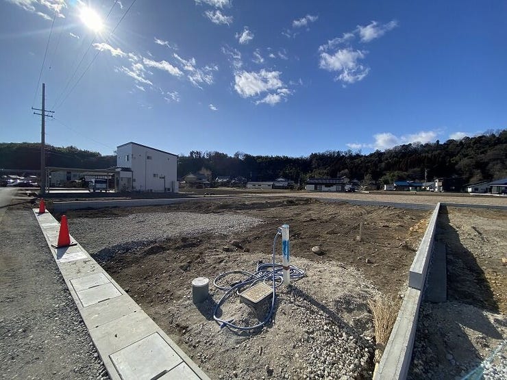 完成前の物件に限り、カラー選択やオプション工事 などのサービス特典が受けられる場合がございます。詳しくお知りになりたい方はお気軽にお問合せください。