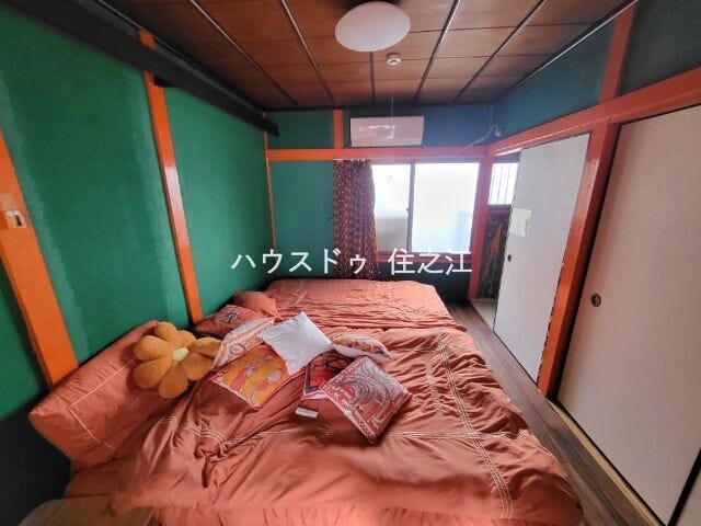 収納がございますのでお部屋の中がスッキリ片付きますよ