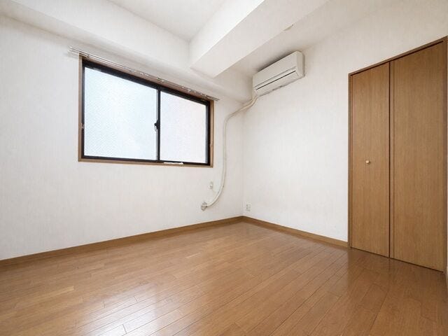 サービスルーム:画像は実際の室内写真及び間取り図をもとに、CGにて再現したイメージ画像であり、実際とは異なります。