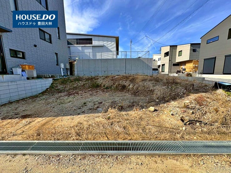 *高嶺小学校・上郷中学校*
見るだけ聞くだけOK!【お気軽に資料請求!不動産のことならなんでも/ハウスドゥ豊田大林】