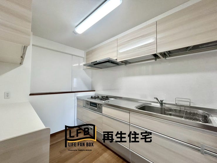 明るいパールペール色のキッチンが可愛い☆