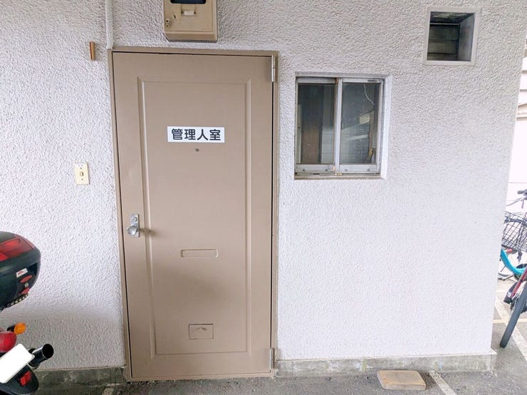 敷地内に管理人室が設けられており、日常の管理体制にも配慮されたマンション。共用部の維持管理が期待できます。