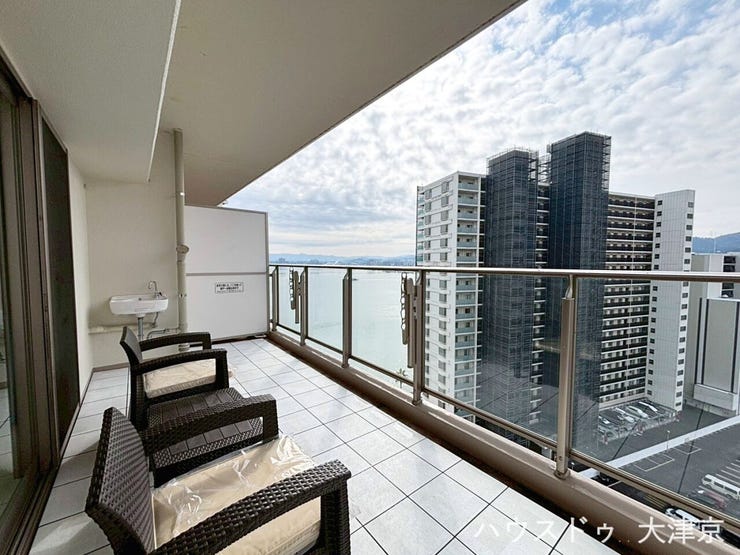 バルコニーからはびわ湖花火大会鑑賞できます!