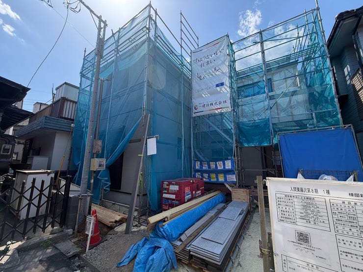 【外観】
【2駅利用×南向き】光溢れるインナーバルコニーのある家。上位等級の性能を備えた長期優良住宅。