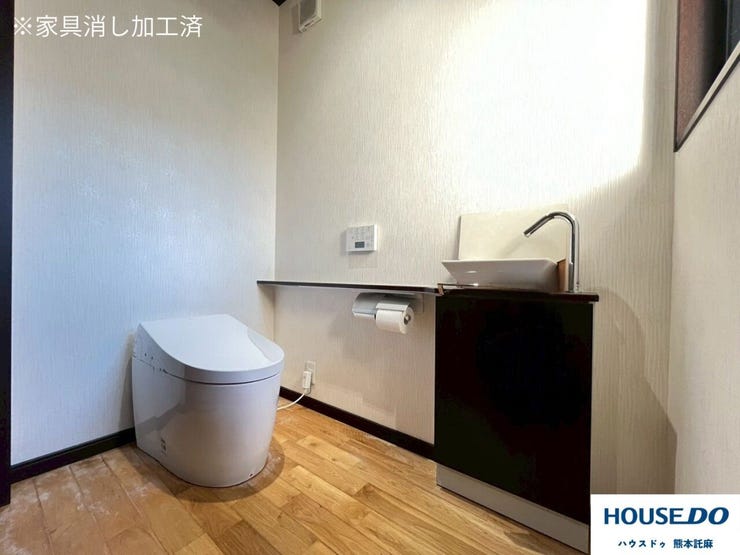 1階トイレはタンクレスでスッキリ♪