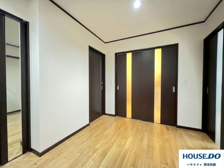 和室から玄関ホールに繋がっています!