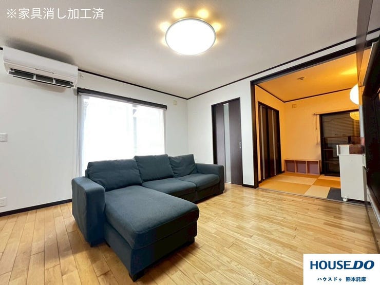 リビング横には引き戸の和室あり!来客時にも便利ですね♪