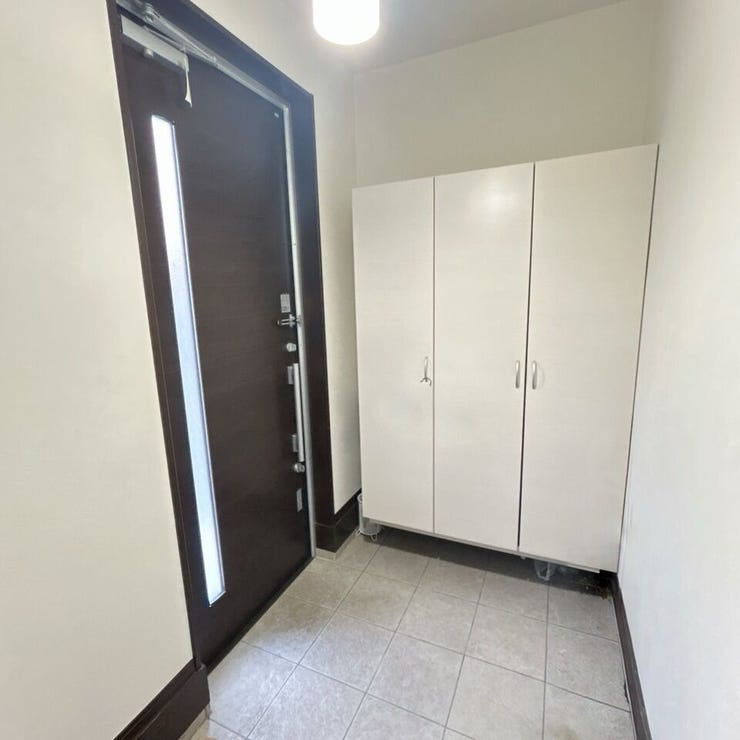 玄関には大容量のシューズボックス付き!家族みんなの靴もしっかり収納でき玄関回りをいつでも綺麗に快適に使用できます。