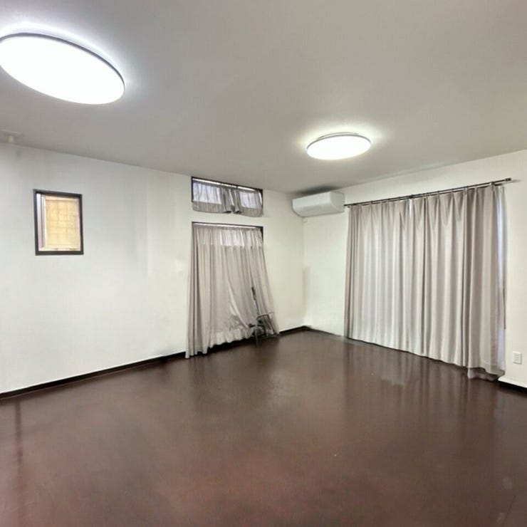 16帖のリビングは広く使え、キッチンからも見渡せるので小さなお子様が居ても安心!