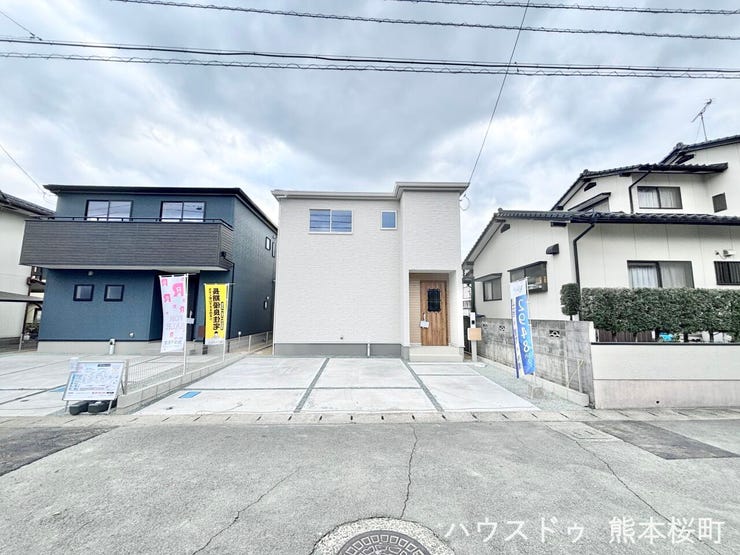 ■車と趣味の幅が広がる場所■単なる駐車スペースではない、洗車やタイヤ交換、DIYにも使える多目的な屋外スペースです。