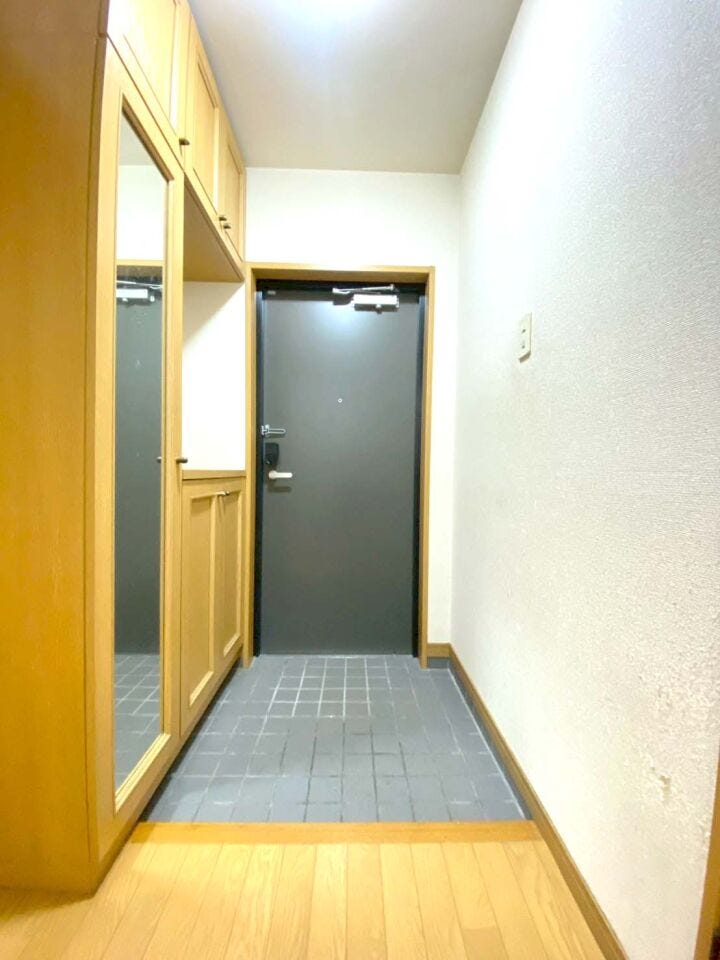 玄関♪大型シューズボックス完備♪