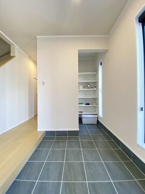 生活感の出やすい玄関をシューズinクローゼットですっきり片付けて、お客様を気持ちよくお迎えできます♪