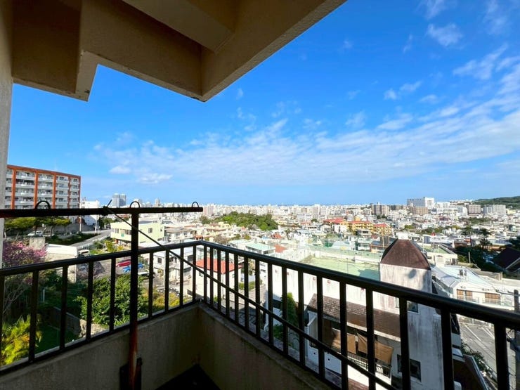 和室4.5畳側のバルコニー。