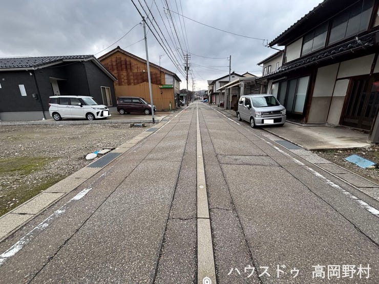 前面道路 融雪装置あり