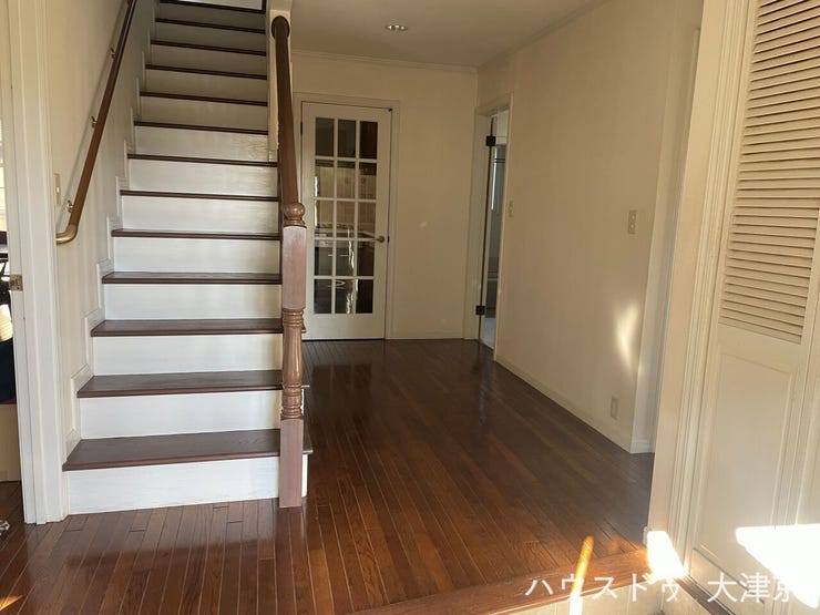 毎日使う場所だからこそ上質に。住まいの顔となるお洒落な階段。