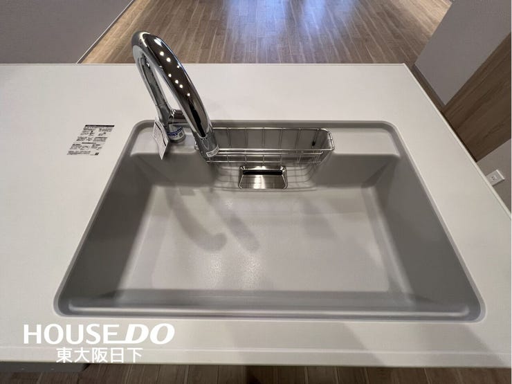 キッチン:タッチレス水栓です♪