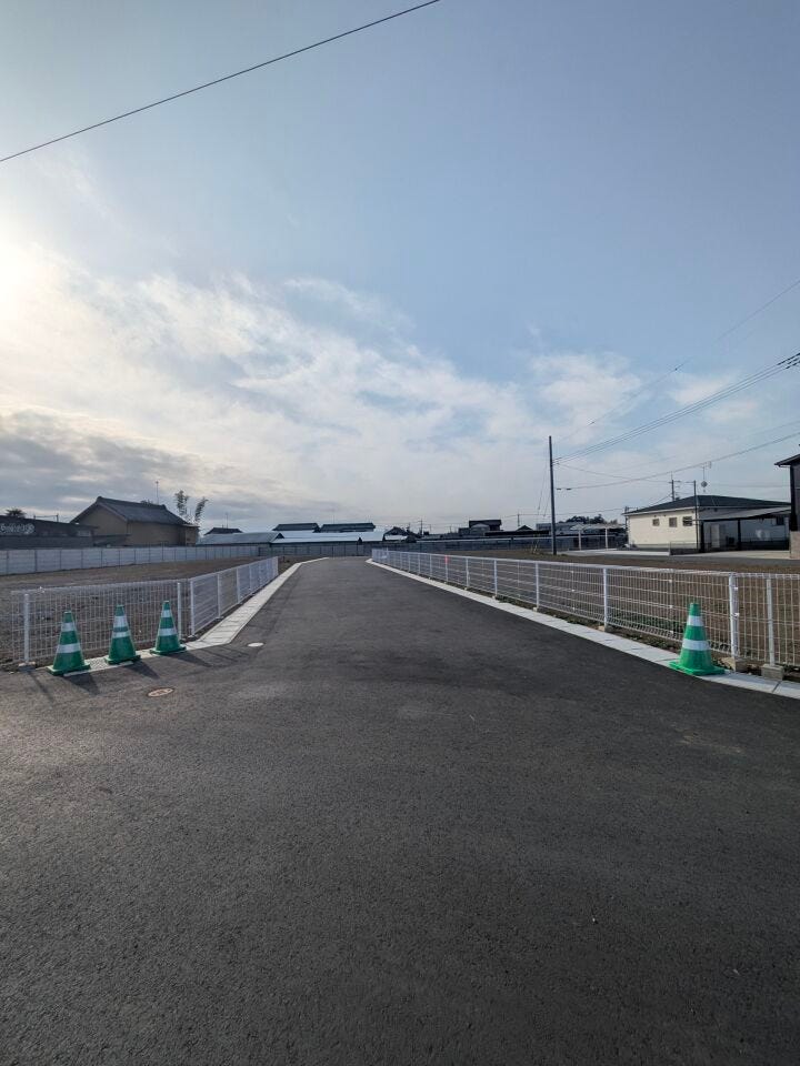 位置指定道路と公道の接道部分です