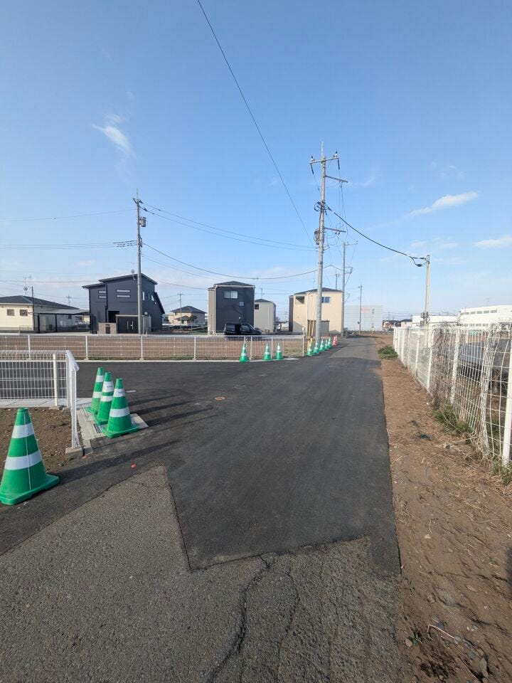 位置指定道路と公道の接道部分(西側)です