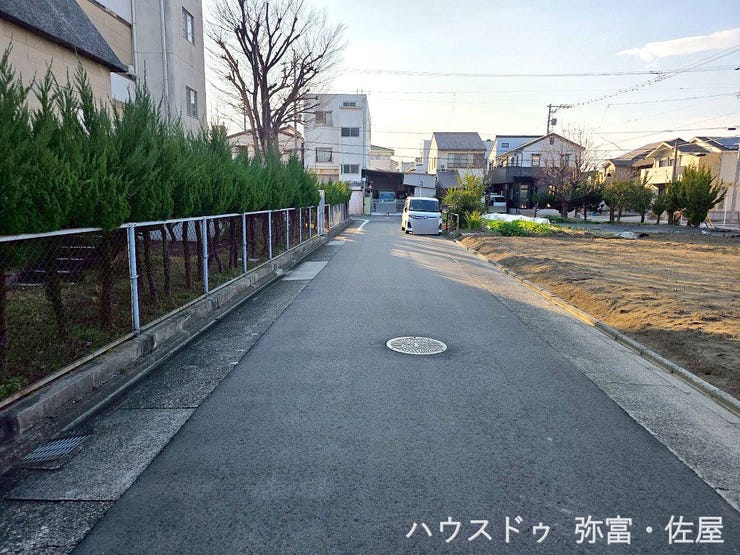 南側公道幅員約5.5m!