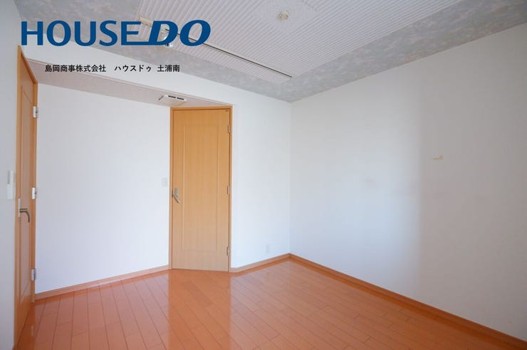 【約6.8帖洋室】
防音室!
WICもついています♪