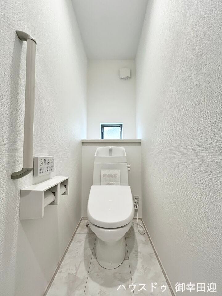 ■一人になれる安らぎの場所■清潔さと静けさを両立した空間。心落ち着くひとときを過ごせる、プライベートなレストルームです。