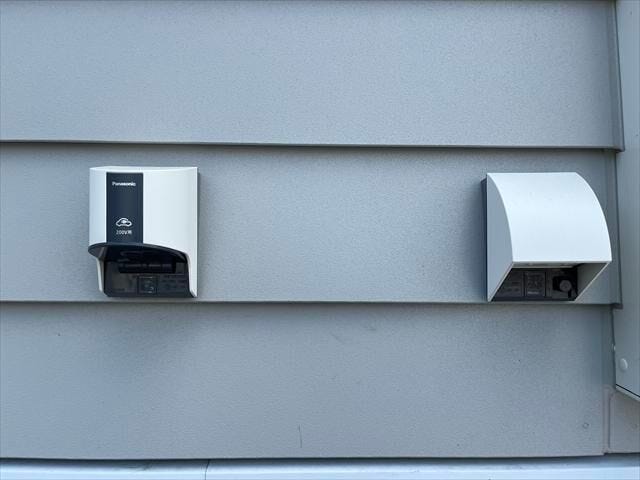 EV電源付きです。電気自動車や電気自転車などの充電も、屋外コンセントがあるので困りません。