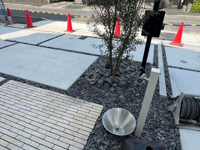愛犬との暮らしをもっと快適に。お散歩帰りに便利な外水栓付きで、足洗いもラクラク!洗車やお子様の水遊びなど。。活躍しそうですね♪