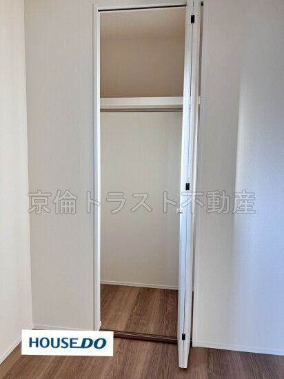 1階洋室4.5帖 クローゼット