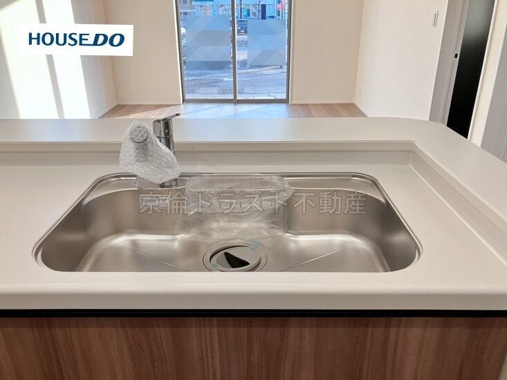 水栓と浄水器が一体のオールインワン浄水栓。