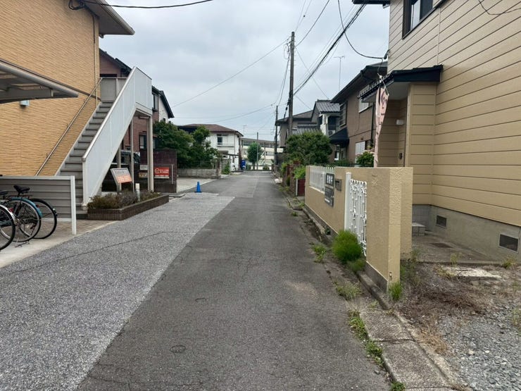 車通りが少ないので車の出し入れもらくらくです♪