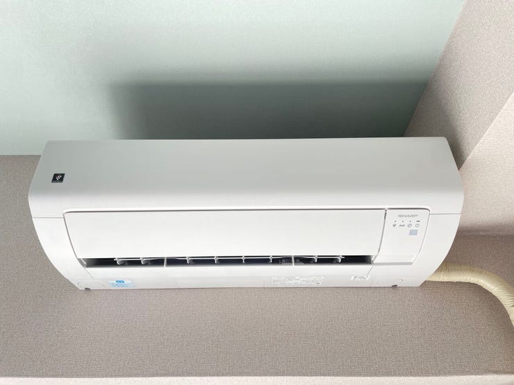 LDKのエアコンは新品を取り付けしております。