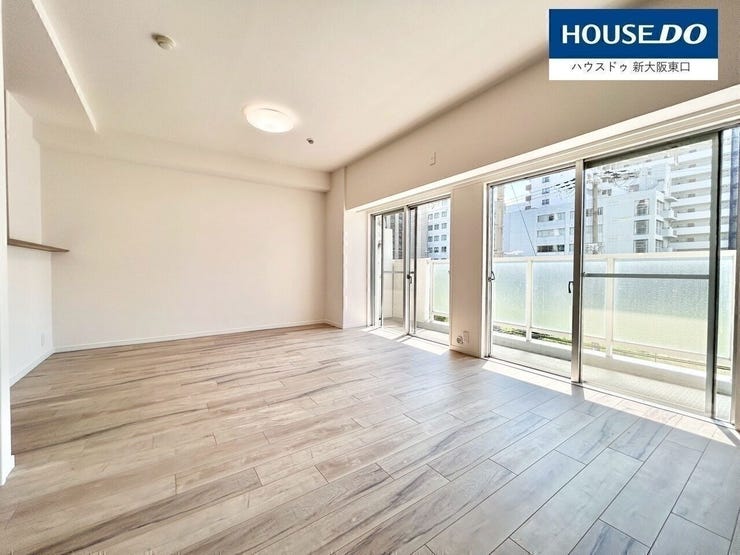 14.4帖広々LDK★
フロアガラスが大きく、全体に日が差し込みます!