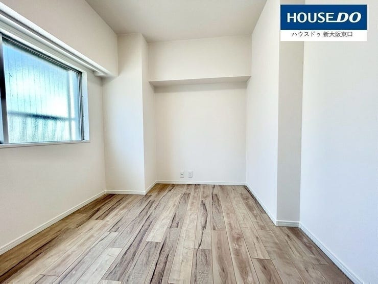 5.3帖洋室★
小窓もついていてしっかり換気もできます