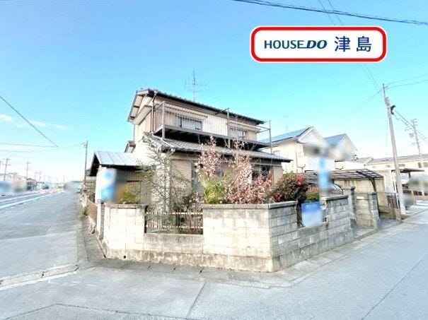 【外観】
西川端小学校・佐織西中学校エリア。1980年5月築の5DK中古一戸建て。東南角地、日当たり良好。