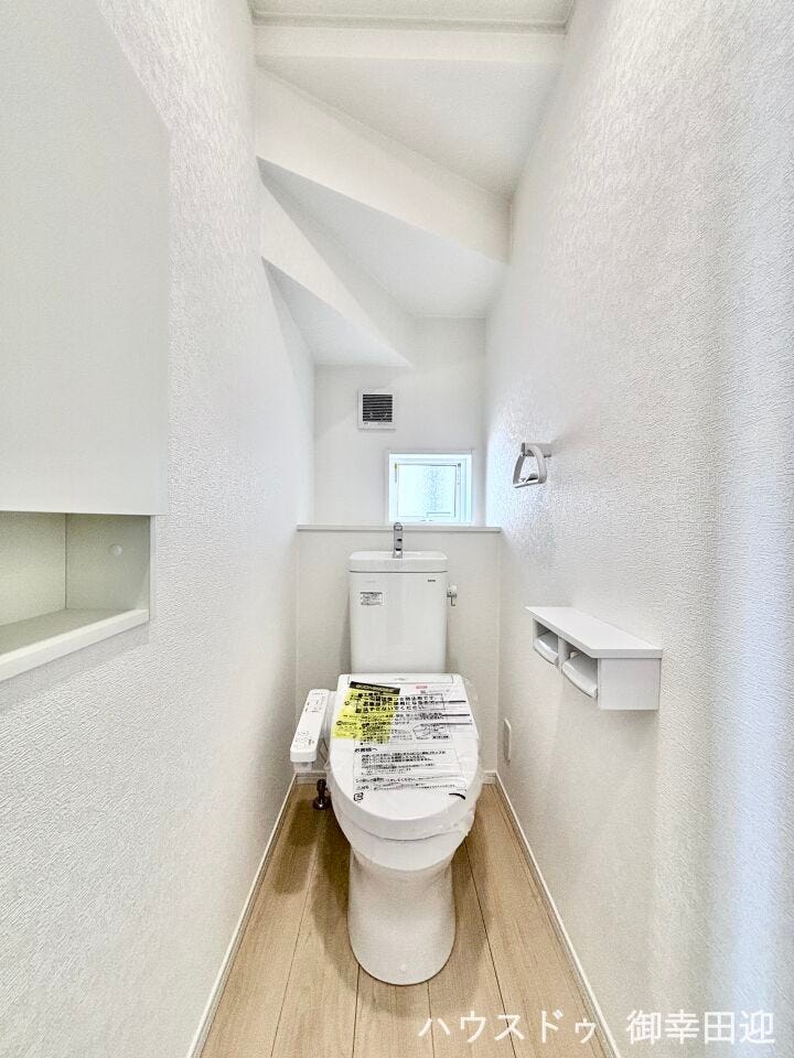 ■一人になれる安らぎの場所■清潔さと静けさを両立した空間。心落ち着くひとときを過ごせる、プライベートなレストルームです。