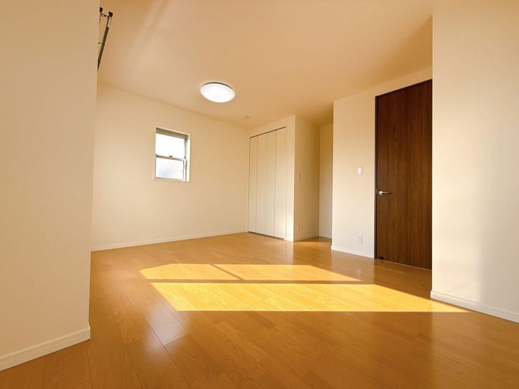 広い居室なので主寝室としてもピッタリです◎