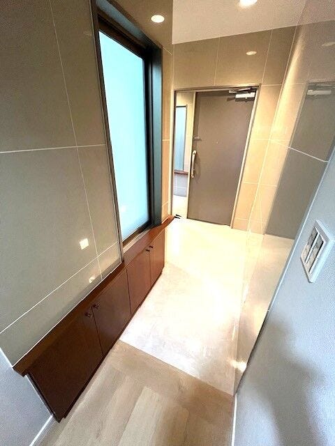 玄関別角度写真