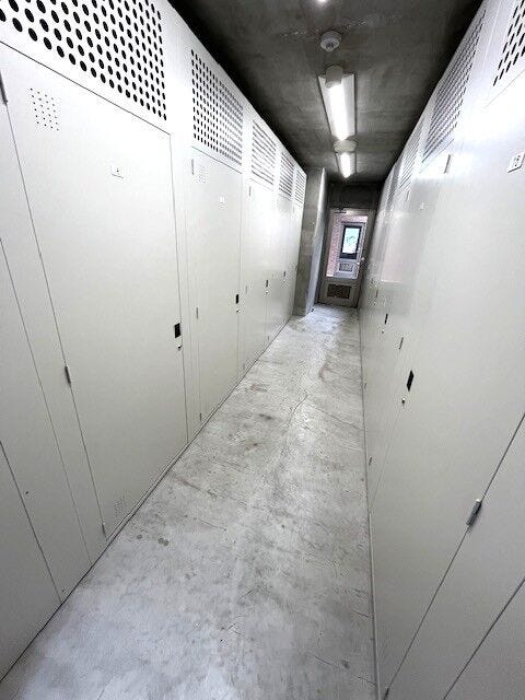 共用部分にはトランクルームがございます(月額:1,000円)アウトドア用品などしまっておくのに使い勝手の良い収納空間です♪