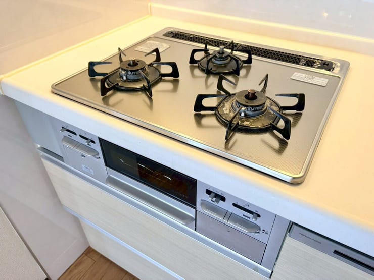 3口コンロで調理時に便利ですね♪