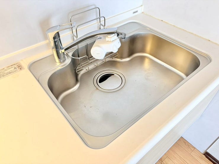 排水溝が見えにくいシンクで清潔感を保てます♪