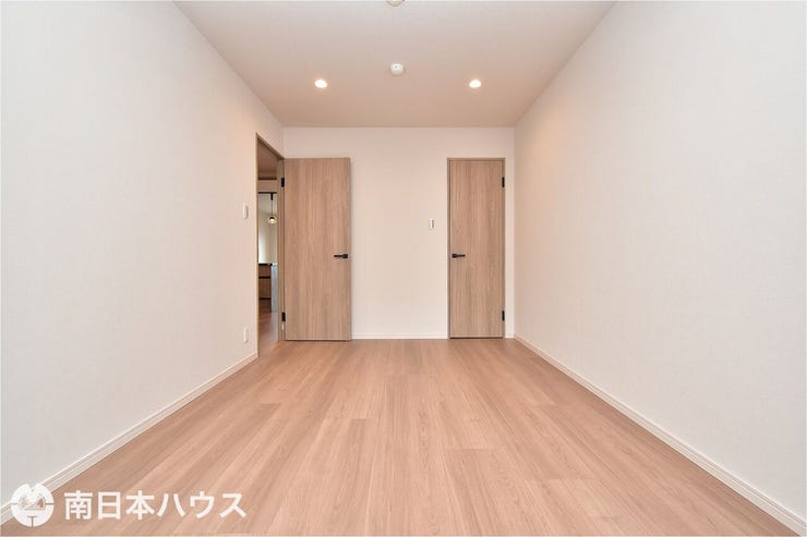 清水町 パークハイツ多賀山 【洋室】7.5帖の洋室です！ウォークインクローゼットのあるお部屋です！寝室に最適なお部屋♪