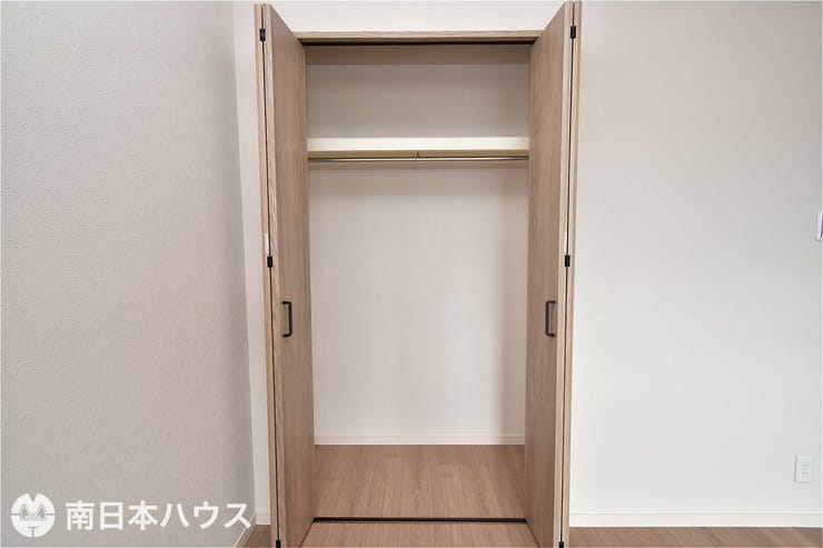 清水町 パークハイツ多賀山 【洋室6.4帖の収納】