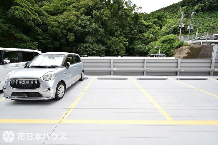 清水町 パークハイツ多賀山 【駐車場】引継ぎ可能な駐車場です！自走式2階建ての立体駐車場を契約中です！高さ制限なく利用できます♪