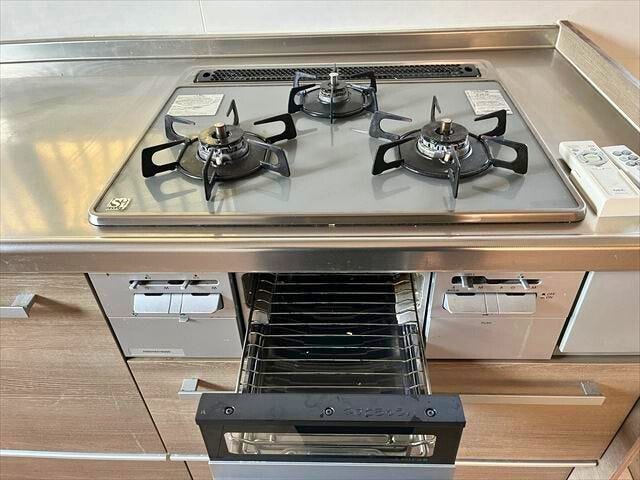 三口コンロ&グリル
(2026年2月16日 撮影)