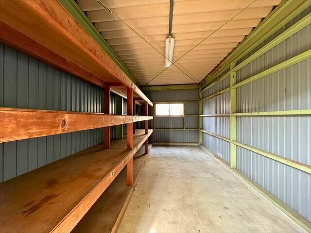 倉庫は車庫の横にあります。扉が別なので排気ガスの影響は少なそうですね
(2026年2月16日 撮影)