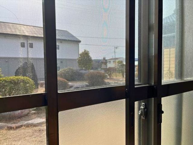 10帖洋室は窓が2重になっているので寒さ、暑さを軽減してくれます
(2026年2月16日 撮影)